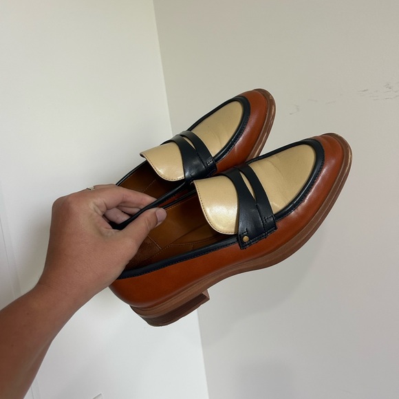 Franco Sarto Italian Leather 2 Penny Loafer Size 8.5 - Picture 2 of 7